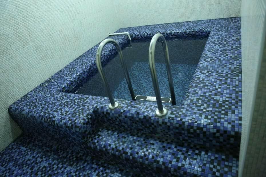 Lux Plaza Hotel P'arak'ar Екстериор снимка